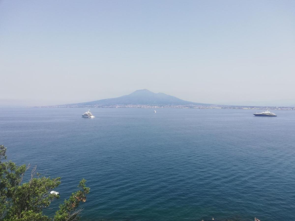 Maremonti Apartments Castellammare di Stabia Exterior foto