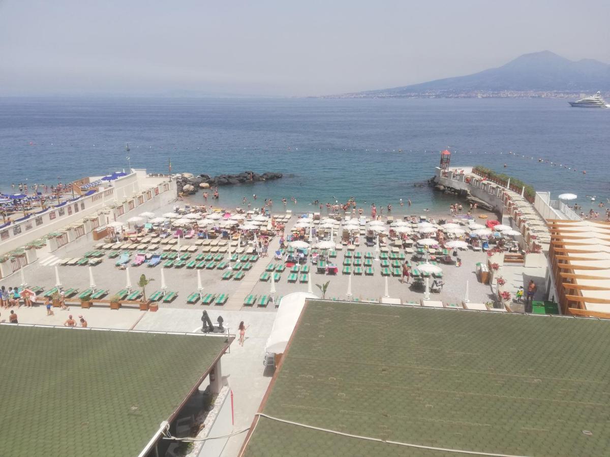 Maremonti Apartments Castellammare di Stabia Exterior foto